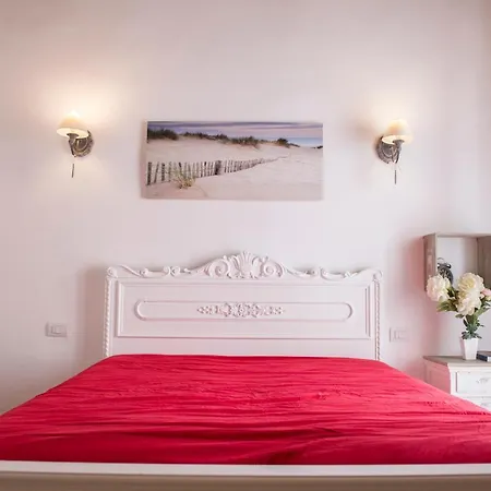 Room's Cacamece Monopoli