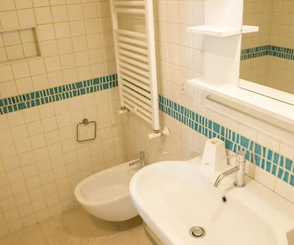 Room's Cacamece לינה וארוחת בוקר מונופולי