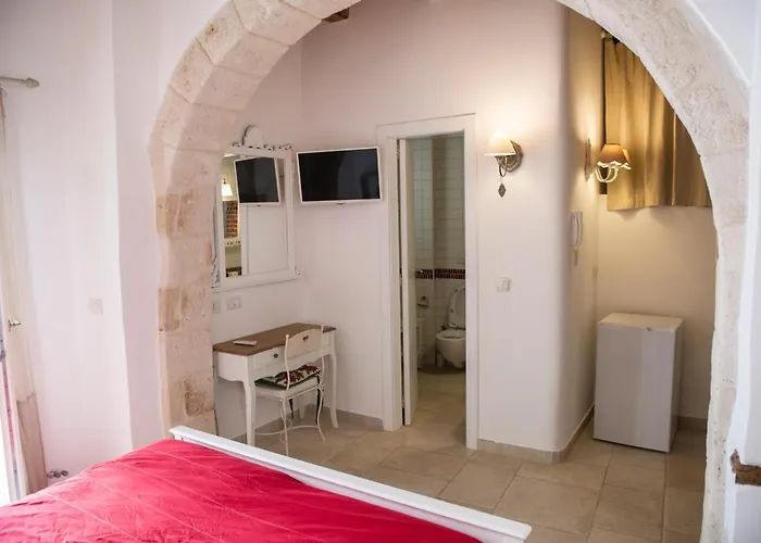 Room's Cacamece 4* מונופולי